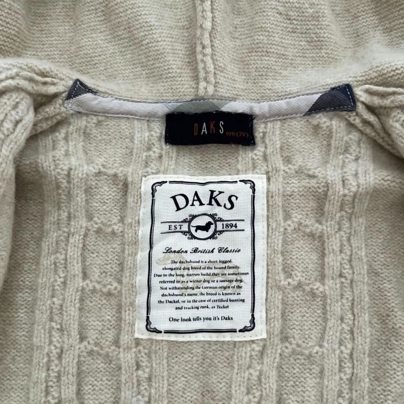 DAKS Hooded Poncho Beige Fur