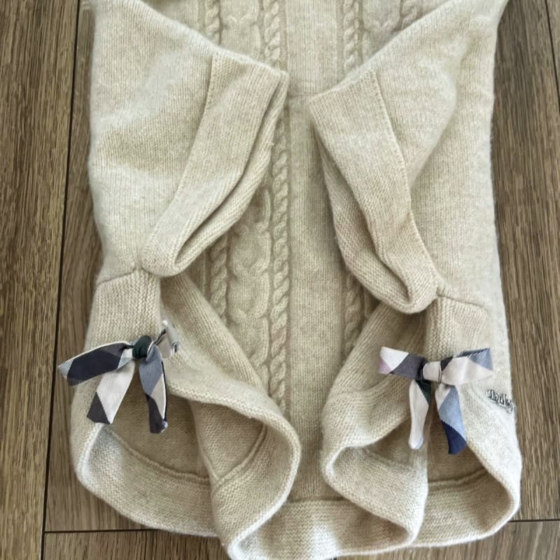 DAKS Hooded Poncho Beige Fur