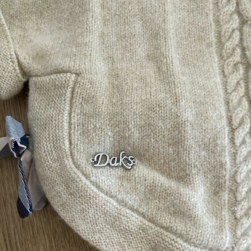 DAKS Hooded Poncho Beige Fur
