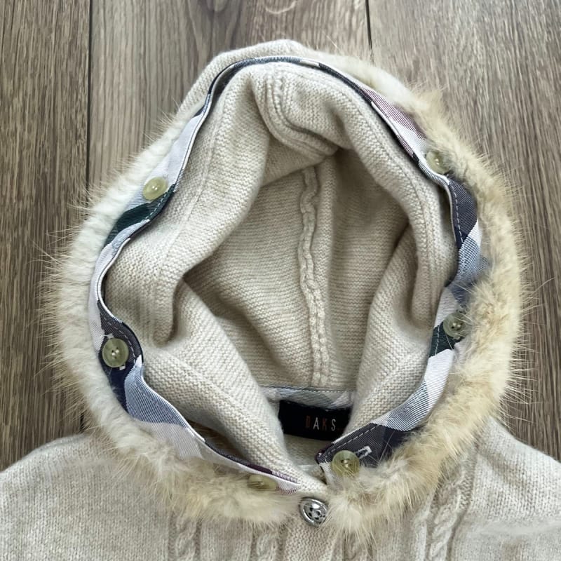 DAKS Hooded Poncho Beige Fur