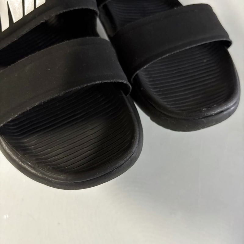 Excellent Condition Nike Tanjun Sandals Women's Water Shoes Black