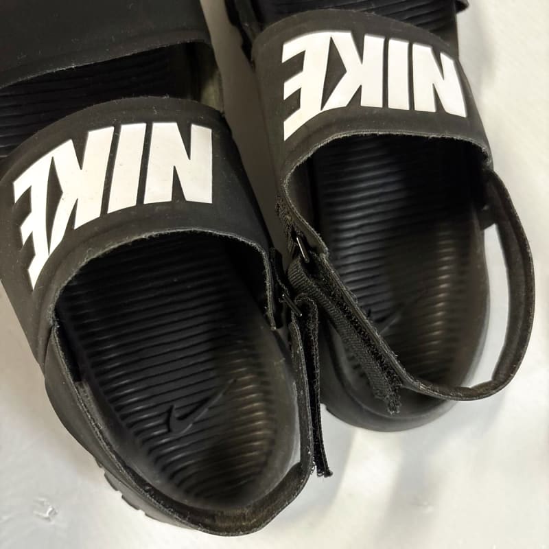 Excellent Condition Nike Tanjun Sandals Women's Water Shoes Black