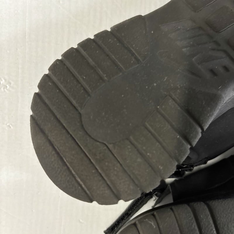 Excellent Condition Nike Tanjun Sandals Women's Water Shoes Black