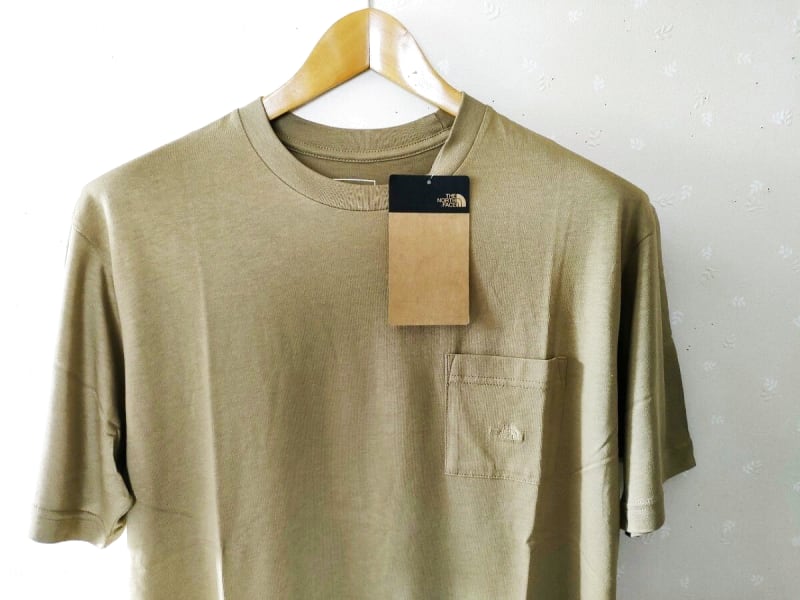 The North Face Men's L New Short Sleeve T-Shirt Classic Khaki