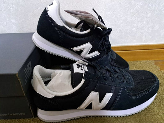New Balance U220 Sneakers
