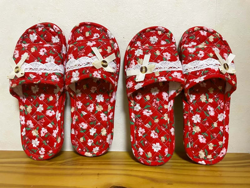 Room Shoes Home Slippers 2-Pair Set Red Floral Pattern