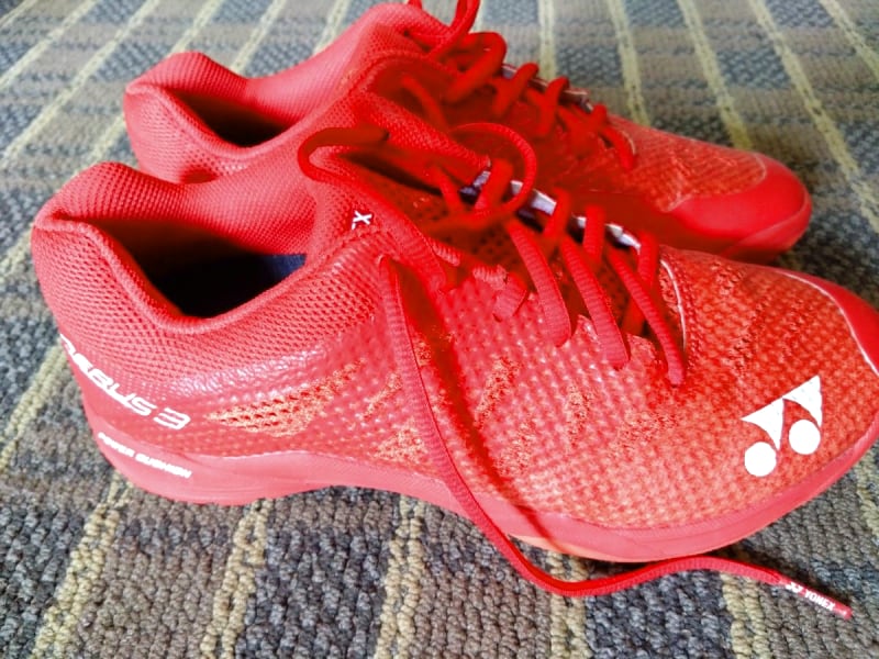 YONEX Power Cushion Aerus 3 Red