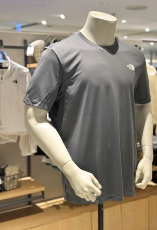 The North Face Short Sleeve T-Shirt New 3L