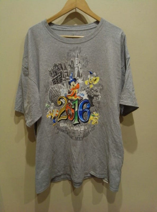 Disneyland 2016 Vintage T-Shirt 2XL
