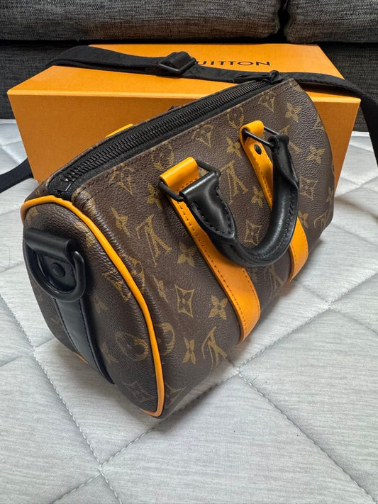 Louis Vuitton Keepall Bandouli re 25 Mini Boston Shoulder Bag