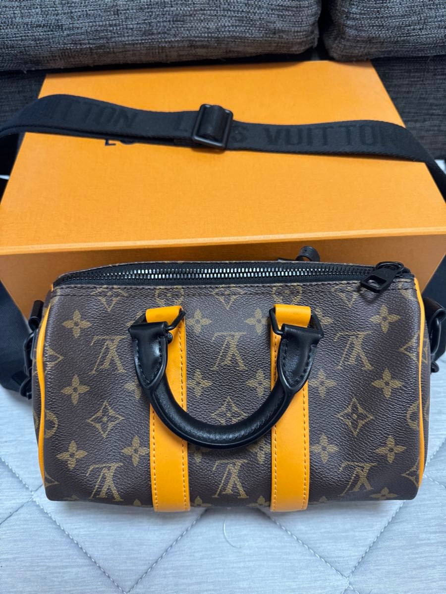 Louis Vuitton Keepall Bandouli re 25 Mini Boston Shoulder Bag