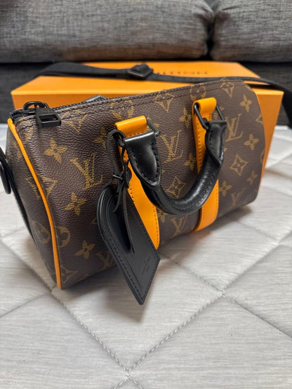 Louis Vuitton Keepall Bandouli re 25 Mini Boston Shoulder Bag