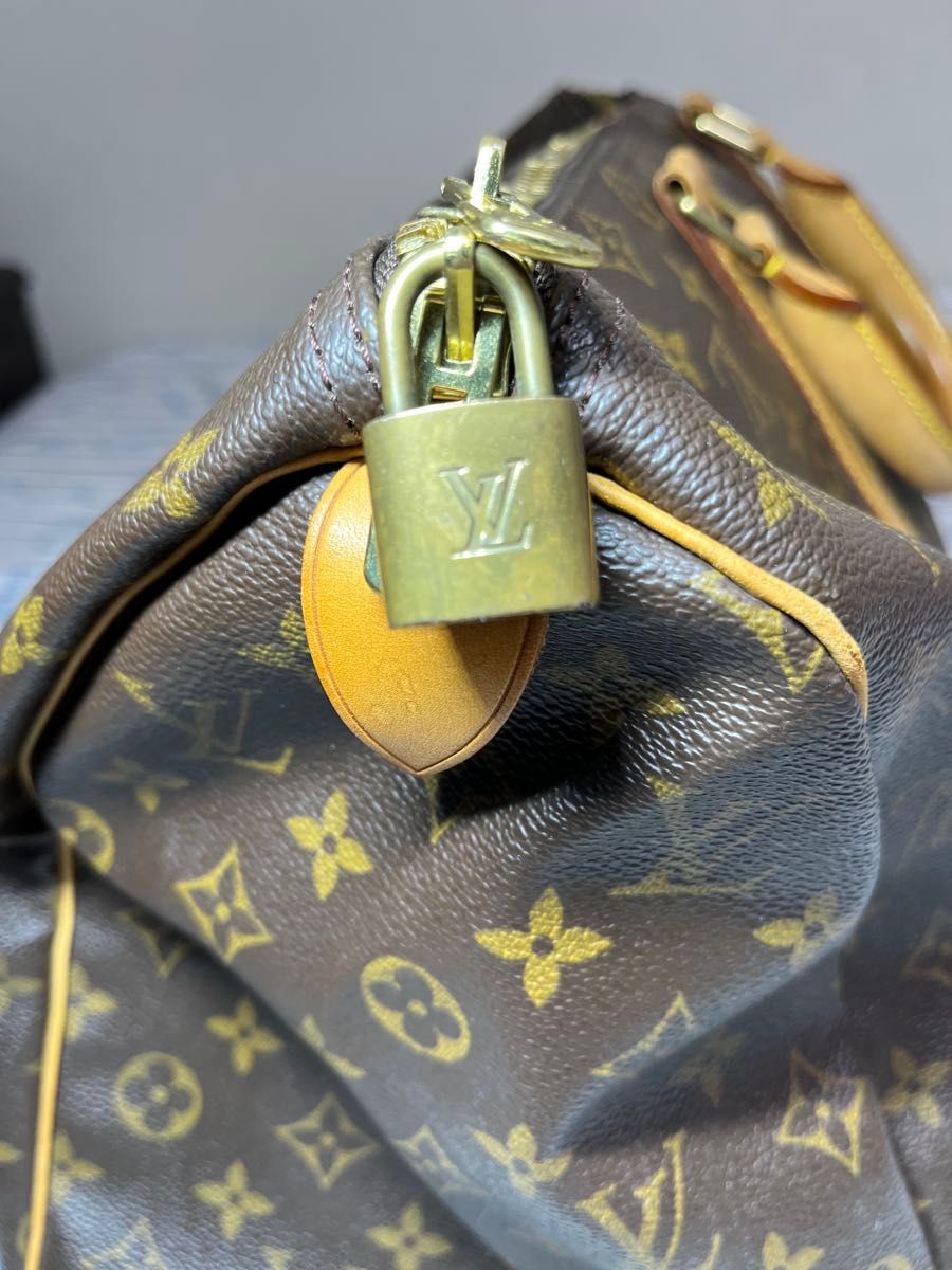Louis Vuitton Keepall 45 Travel Bag