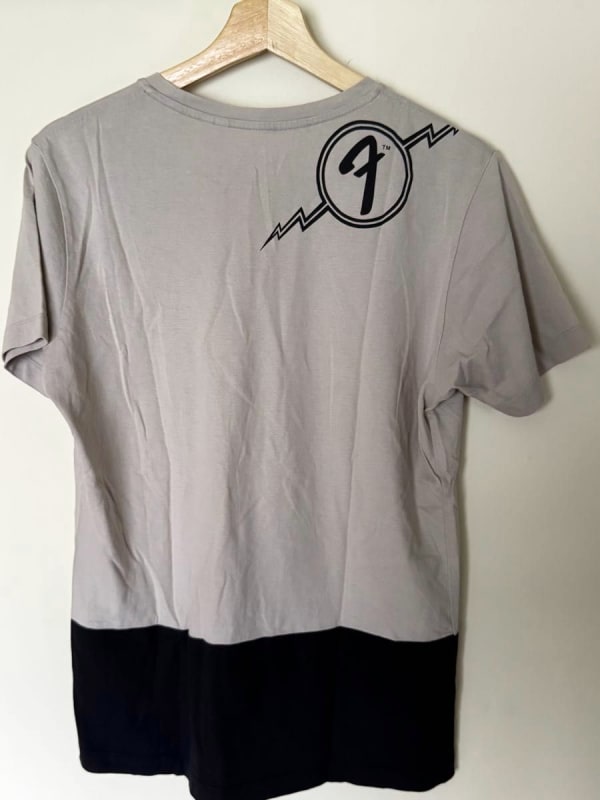 Uniqlo Fender Collaboration T-Shirt M Gray