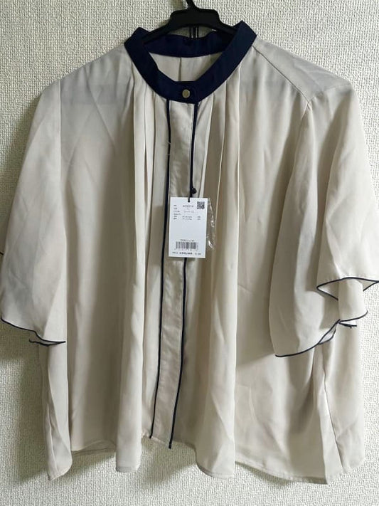 Natural Beauty Basic Blouse Beige Size M