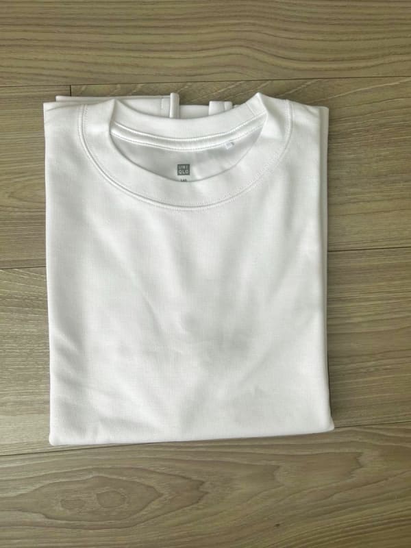 UNIQLO T-Shirt Set of 2 Size 140