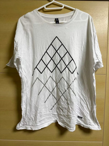 Louvre Museum Short Sleeve T-Shirt XL