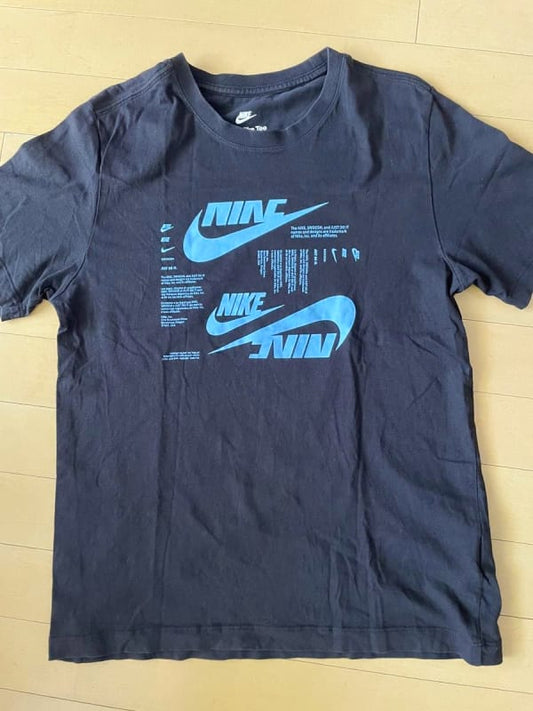Nike Short Sleeve T-Shirt