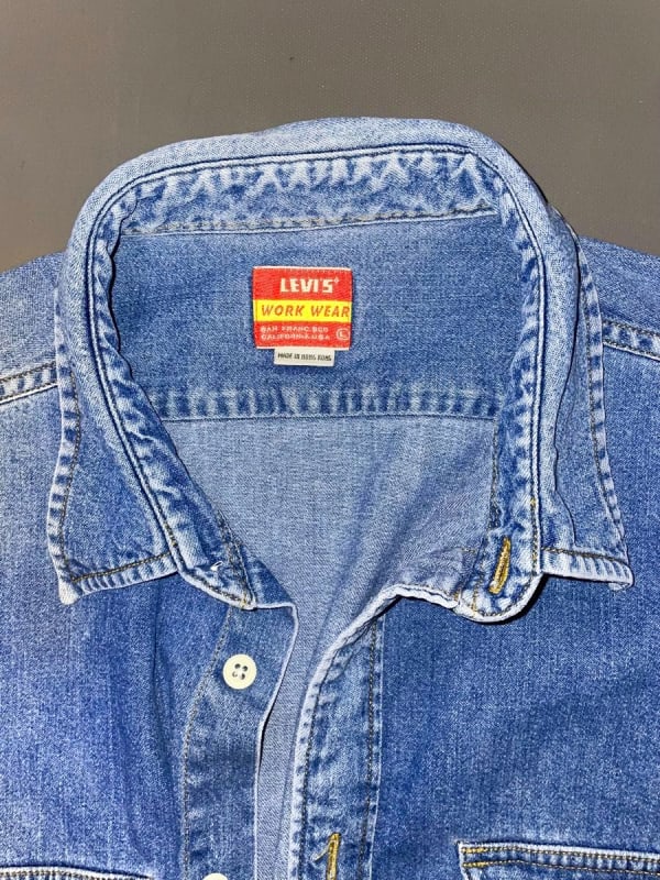 Levi's Denim Shirt L Equivalent