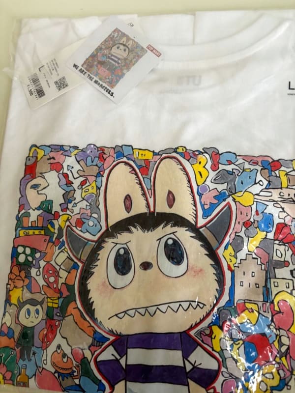 Uniqlo Love T-Shirt Set of 2 Size L