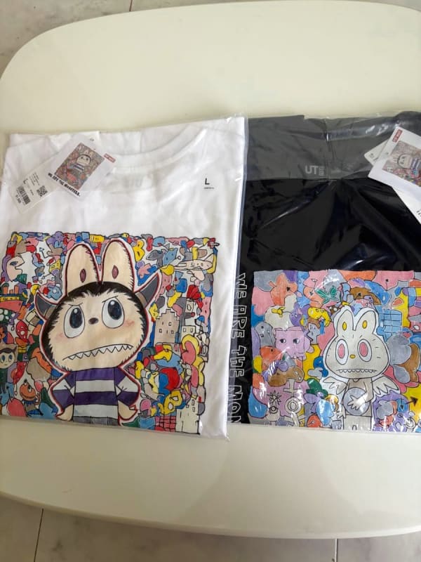Uniqlo Love T-Shirt Set of 2 Size L