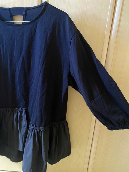 New with Tags Frill Hem Top T-Shirt Blouse Black