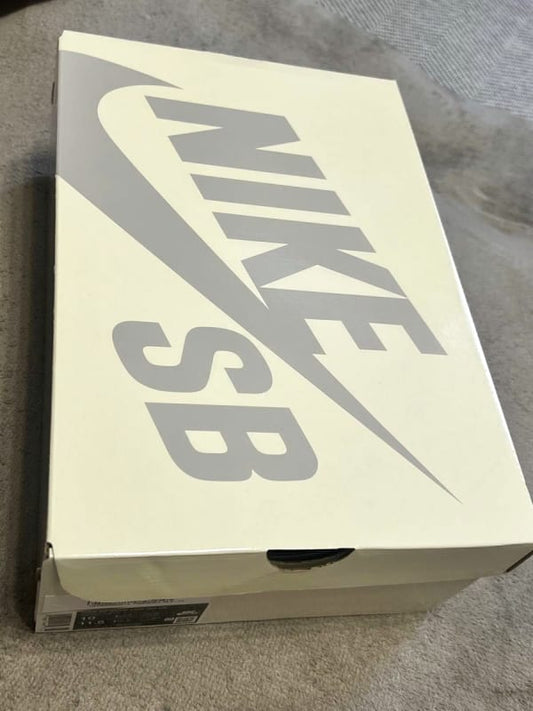 Supreme Nike SB Dunk Low Black