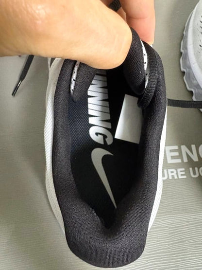 Nike Air Max 2017 White Black 27cm Excellent Condition
