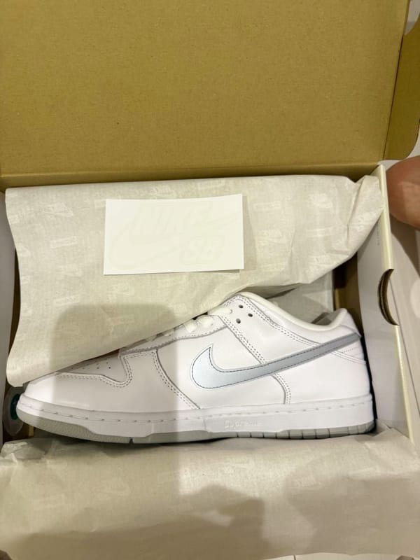Supreme × Nike SB Dunk Low White 29cm Sneakers