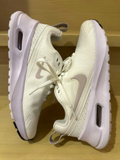 Excellent Condition Nike Air Max Nuaxis 23cm