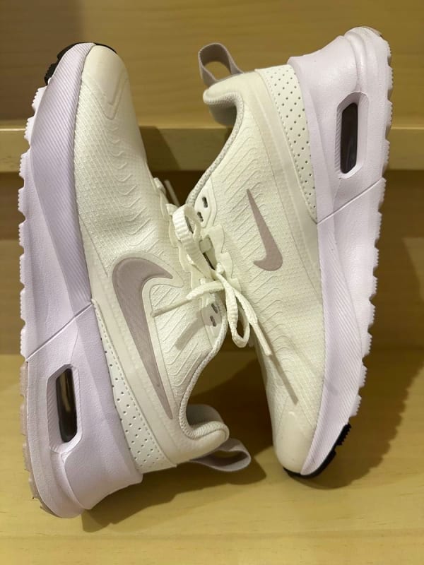 Excellent Condition Nike Air Max Nuaxis 23cm