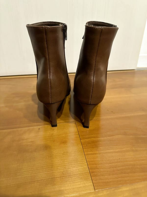 Brown Short Boots Size L