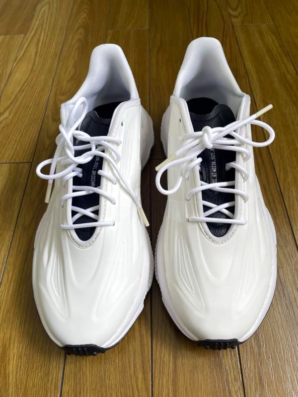 Adidas Originals OZWEEGO Celox 27cm New
