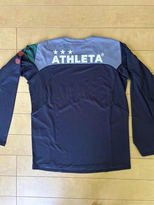 Athleta Long Sleeve T-Shirt New