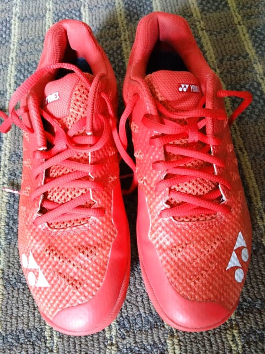 YONEX Power Cushion Aerus 3 Red