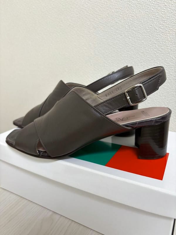 Ginza Kanematsu Brown Square Toe Sandals