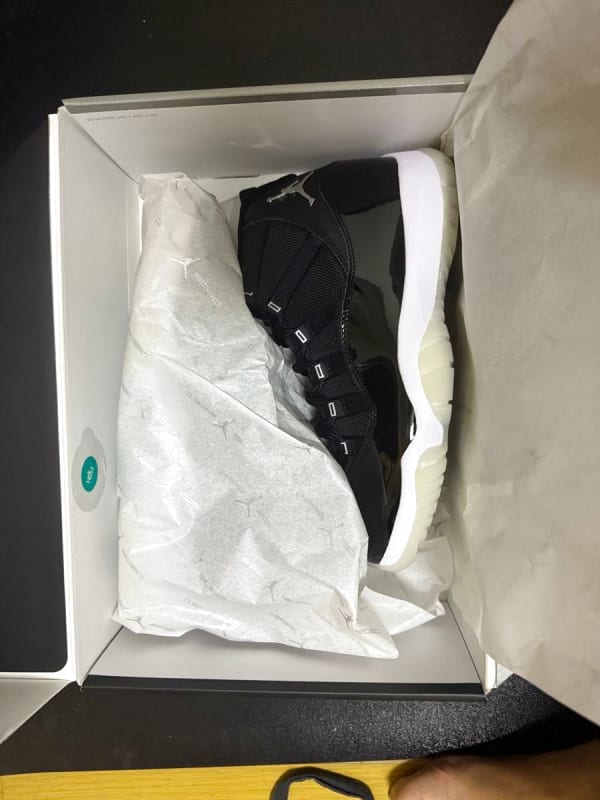 Nike Air Jordan 11 Retro 28cm Sneakers