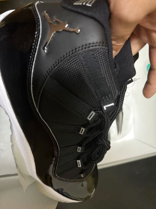 Nike Air Jordan 11 Retro 28cm Sneakers