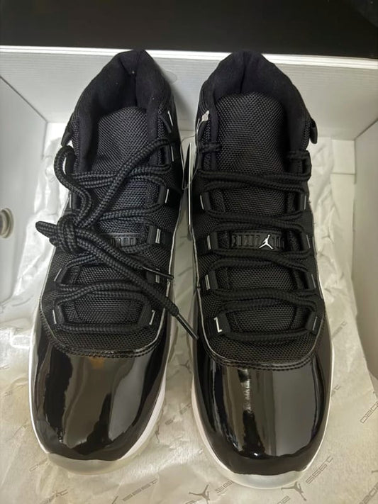 Nike Air Jordan 11 Retro 28cm Sneakers