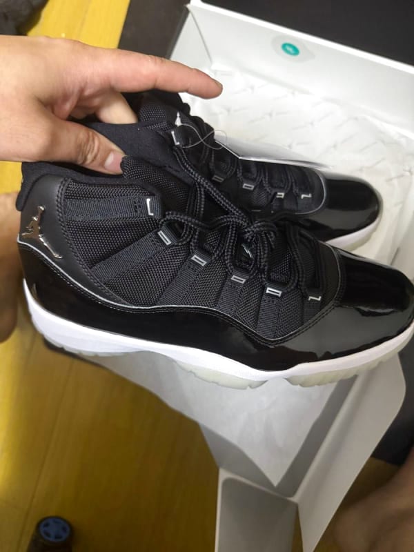 Nike Air Jordan 11 Retro 28cm Sneakers