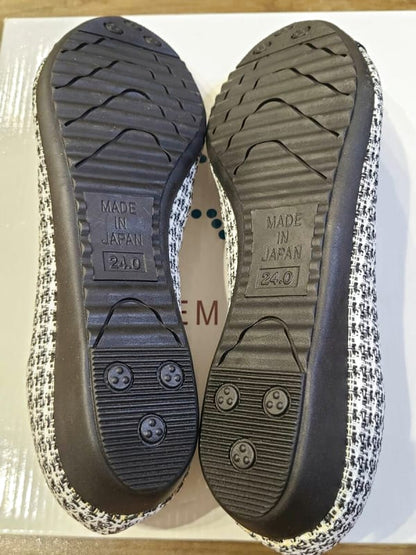 Comfortable Japanese-Made Low Heel Pumps 24cm
