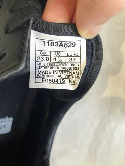 Onitsuka Tiger HSINTI 23cm All Black Sneakers