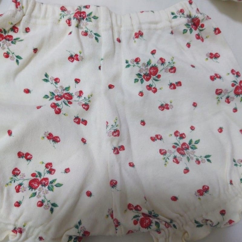 Sense of Wonder Strawberry Apron Set 90