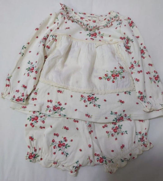 Sense of Wonder Strawberry Apron Set 90