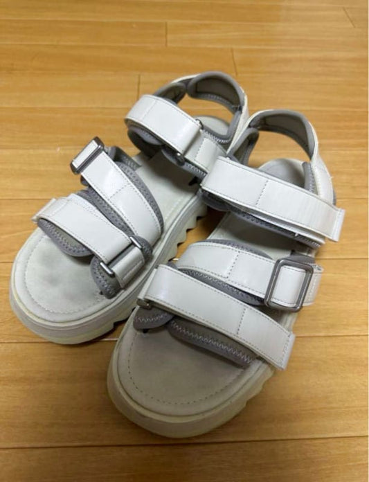 WYM Lidnm Shark Sole Sandal