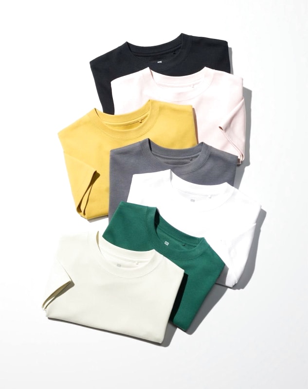 UNIQLO T-Shirt Set of 2 Size 140